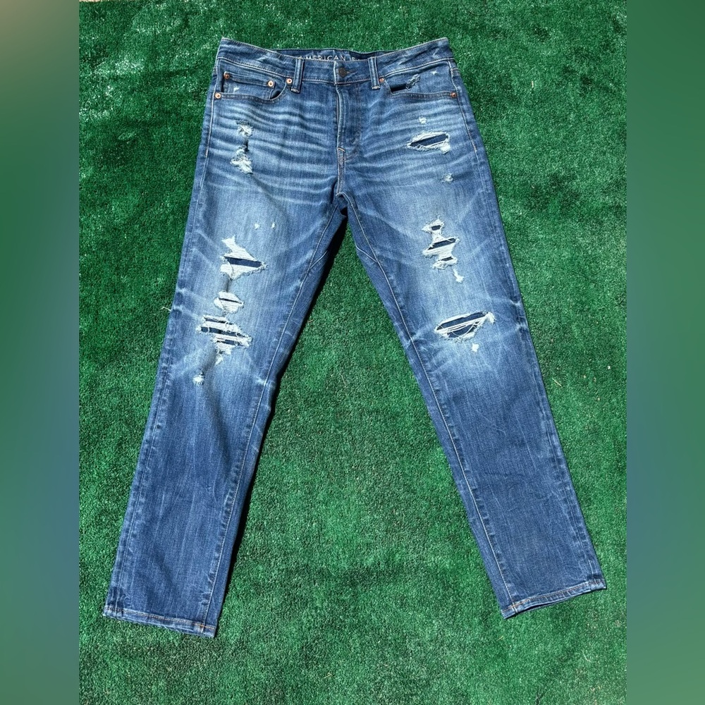 American Eagle Outfitters Men's Ripped Blue Jeans